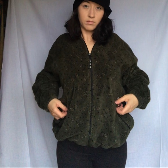 Teddy Bear Sweater - Picture 5 of 8